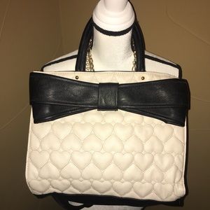 Gorgeous Betsey Johnson quilted tote!